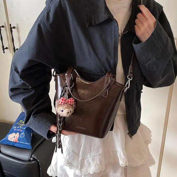 Vintage Contrast Color Shoulder Bag Women 2025 New - Image 6
