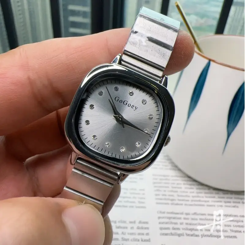 Ladies Steel Band Rhinestone Watch Small - Image 4