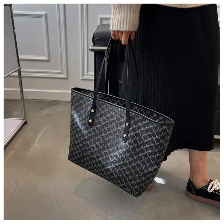 High-End Printed Leather Tote Bag Brown Cross-Border New — feature 21