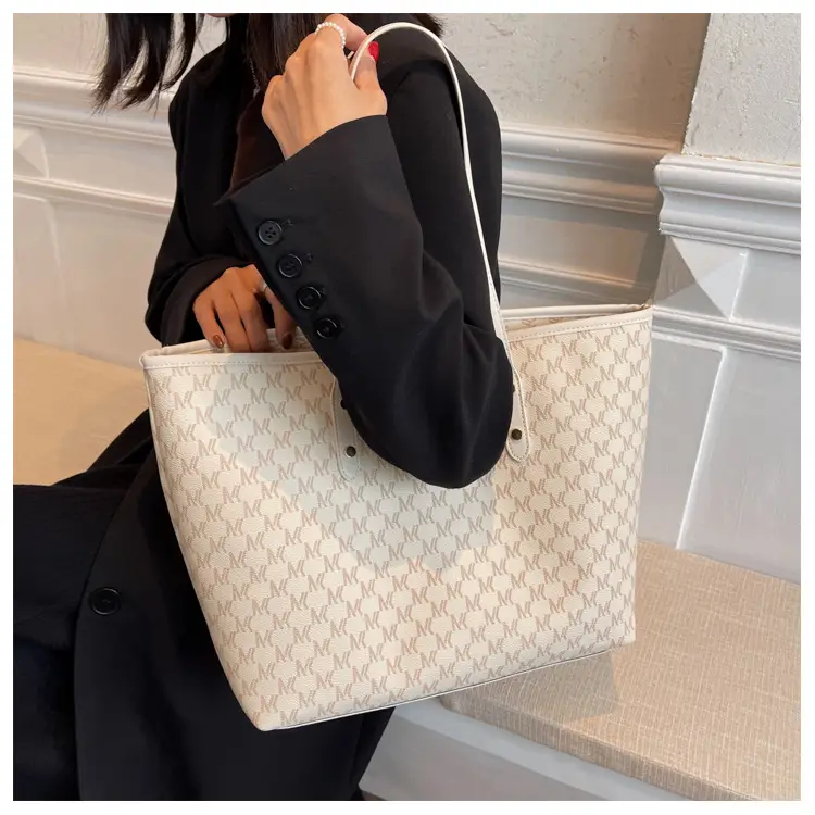 High-End Printed Leather Tote Bag Brown Cross-Border New — feature 22