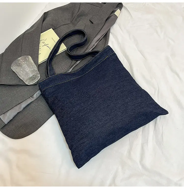 Denim Canvas Large Shoulder Bag 2025 New Arrival — feature 7