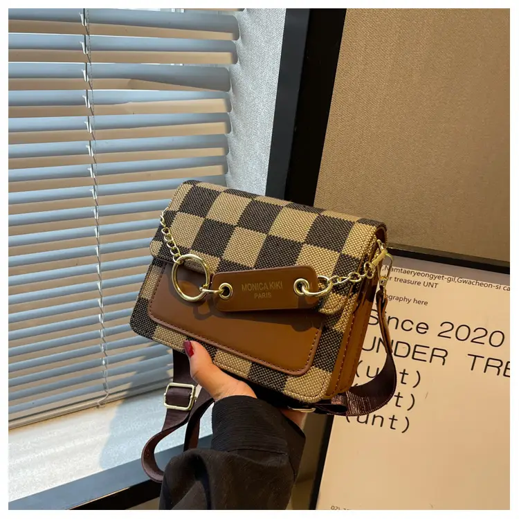 Cross-Border Retro Checkerboard Crossbody Bag for Women — feature 5