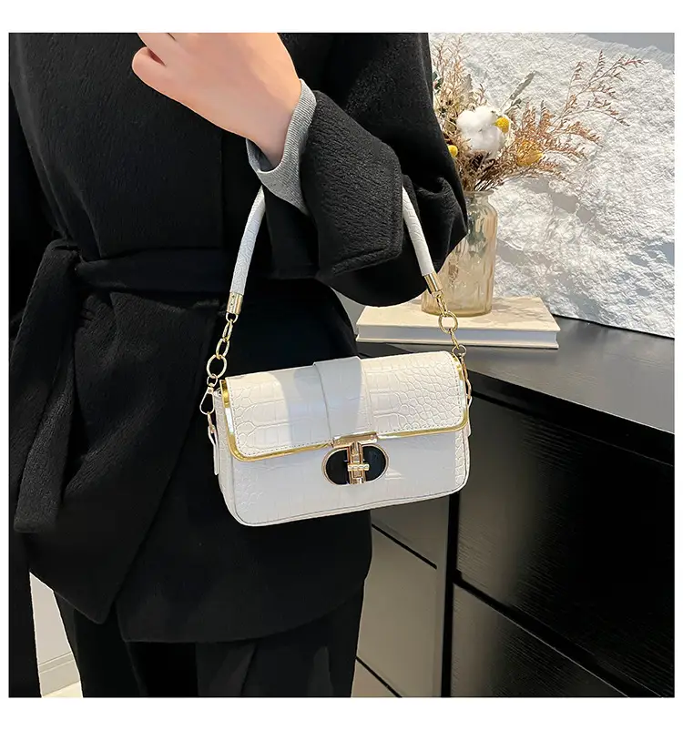 White Korean Style Women's Shoulder Bag with Gold Chain — feature 20