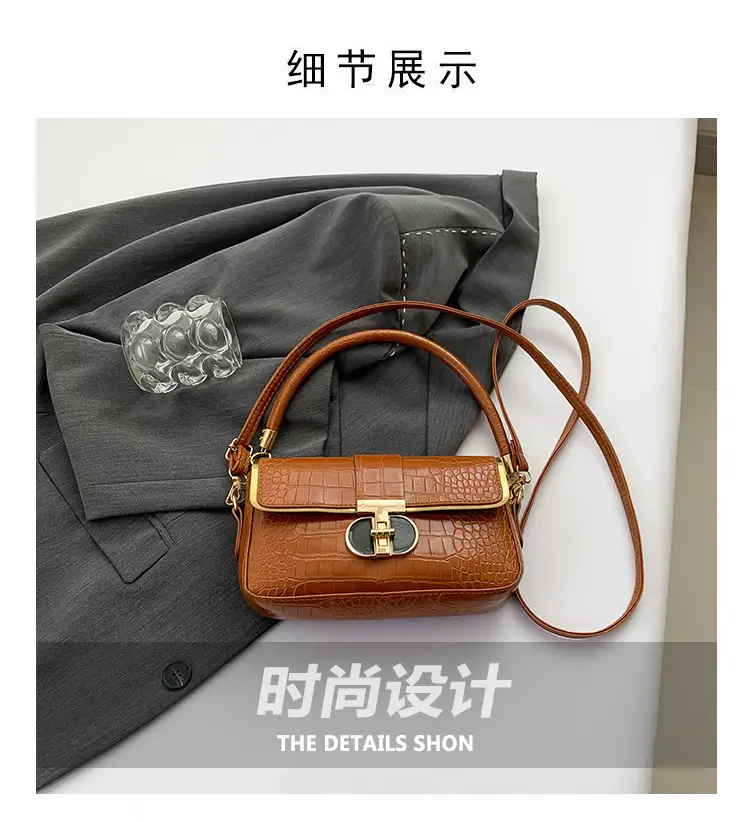 White Korean Style Women's Shoulder Bag with Gold Chain — feature 4