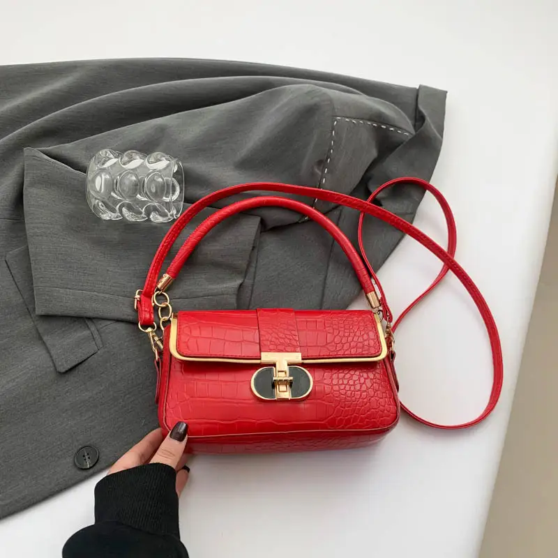 White Korean Style Women's Shoulder Bag with Gold Chain - Image 5