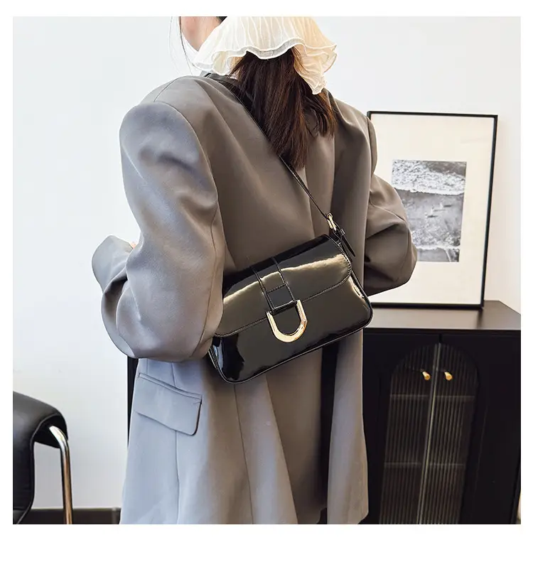 Black High-End Shoulder Crossbody Bag with Gold Clasp — feature 11