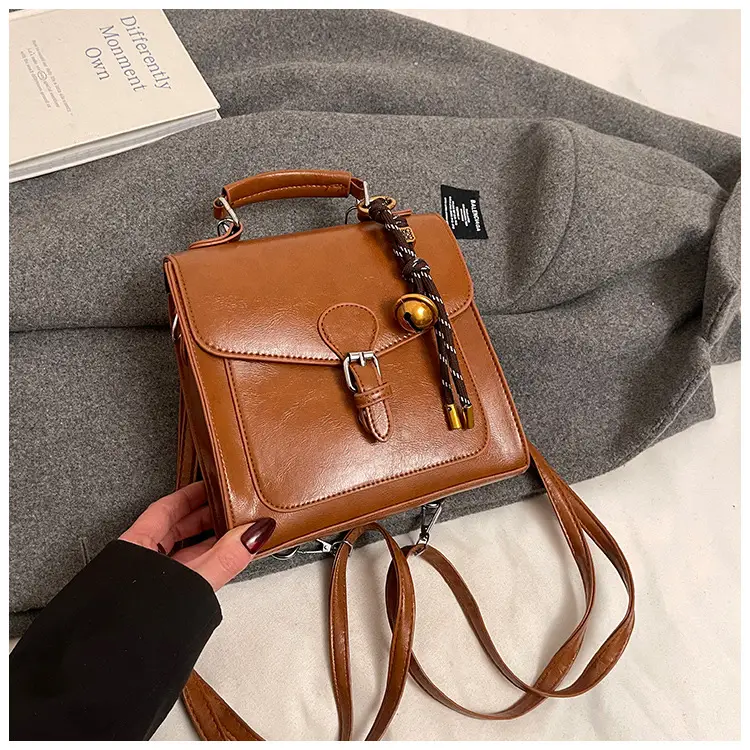 2025 New Fashion Oil Wax Leather Large Capacity Tote Bag — feature 17
