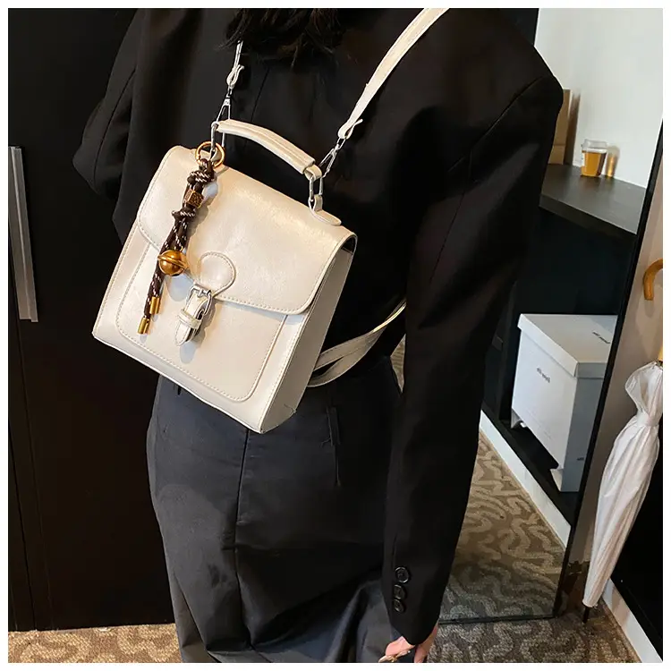 2025 New Fashion Oil Wax Leather Large Capacity Tote Bag — feature 8