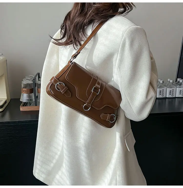 Black Crossbody Shoulder Bag for Women 2025 — feature 10