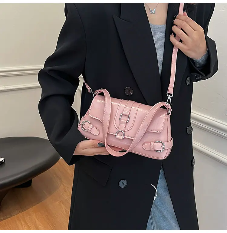 Black Crossbody Shoulder Bag for Women 2025 — feature 15
