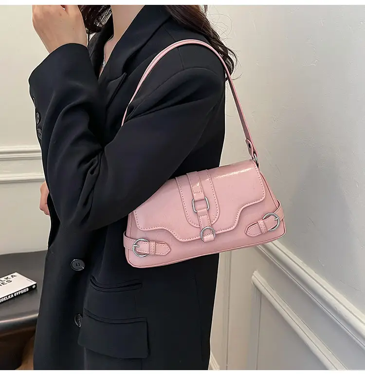 Black Crossbody Shoulder Bag for Women 2025 — feature 18