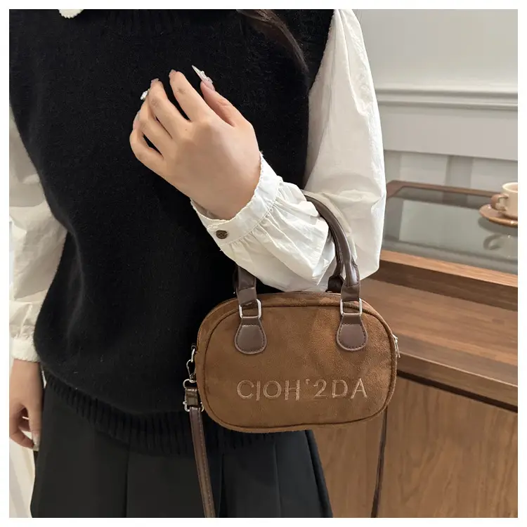 Vintage Women's Shoulder Bag 2025 Spring Contrast Color — feature 16
