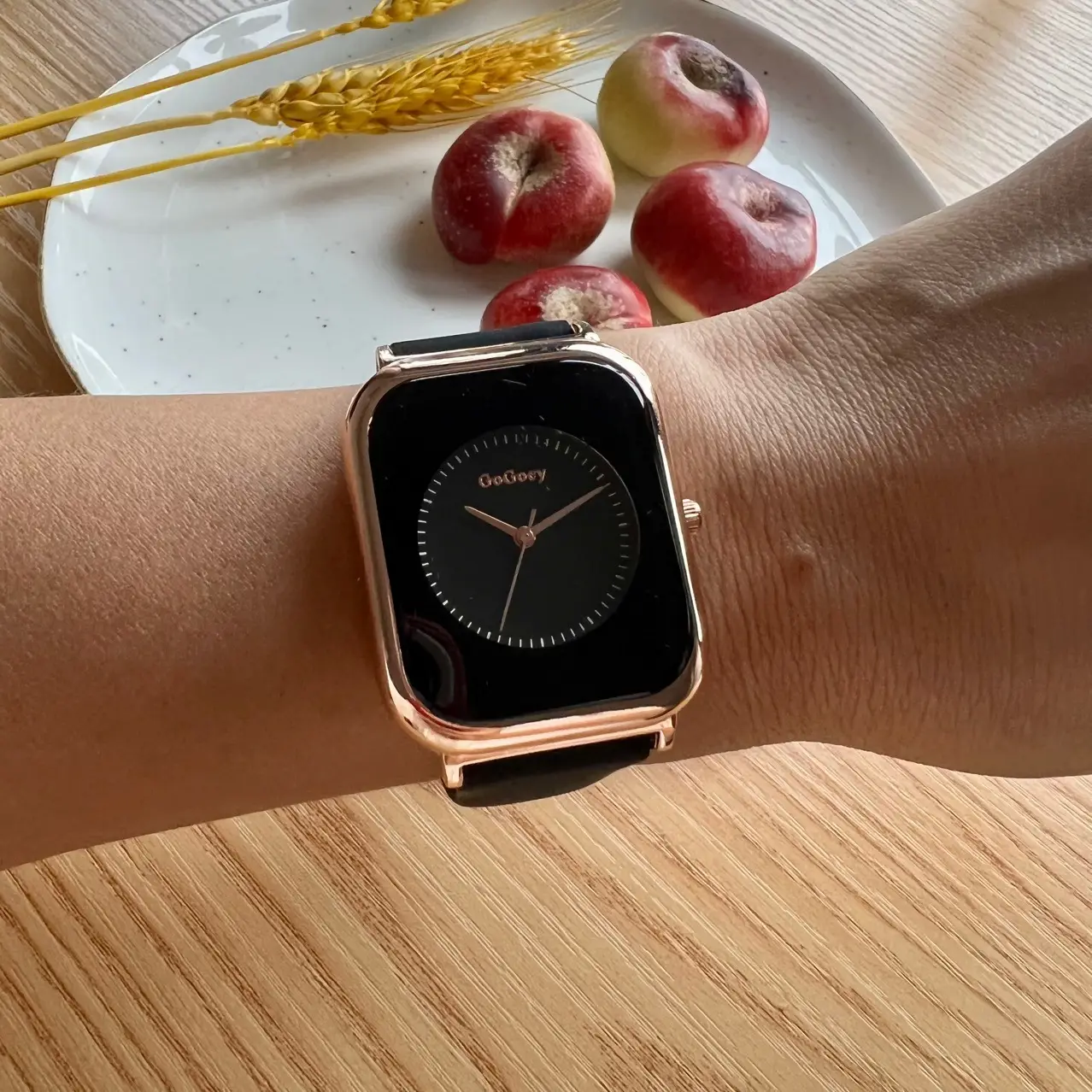 Women's Square Watch Maroon Belt Casual New Style - Image 8
