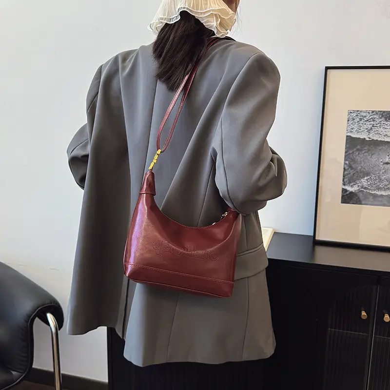 Women's Red Leather Shoulder Bag 2026 Fashion - Image 8
