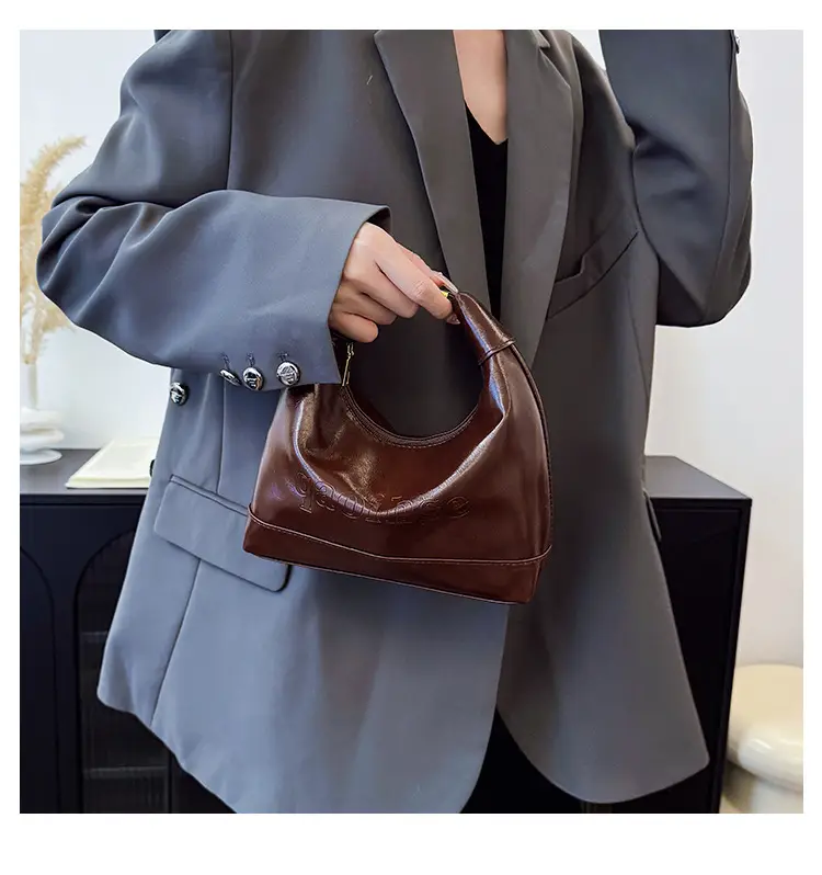 Women's Red Leather Shoulder Bag 2026 Fashion — feature 14