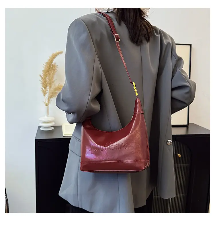 Women's Red Leather Shoulder Bag 2026 Fashion — feature 15