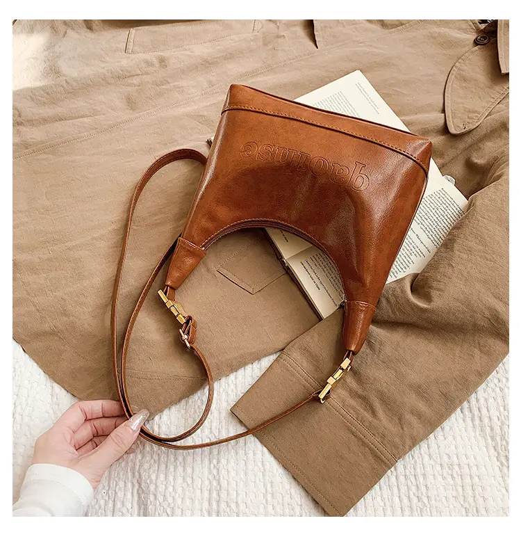 Women's Red Leather Shoulder Bag 2026 Fashion — feature 25