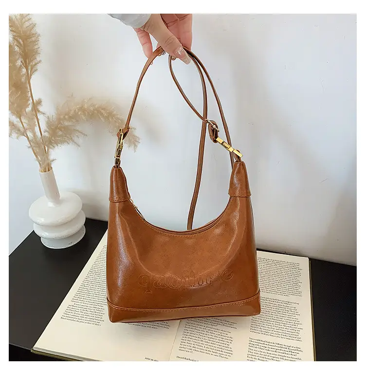 Women's Red Leather Shoulder Bag 2026 Fashion — feature 28