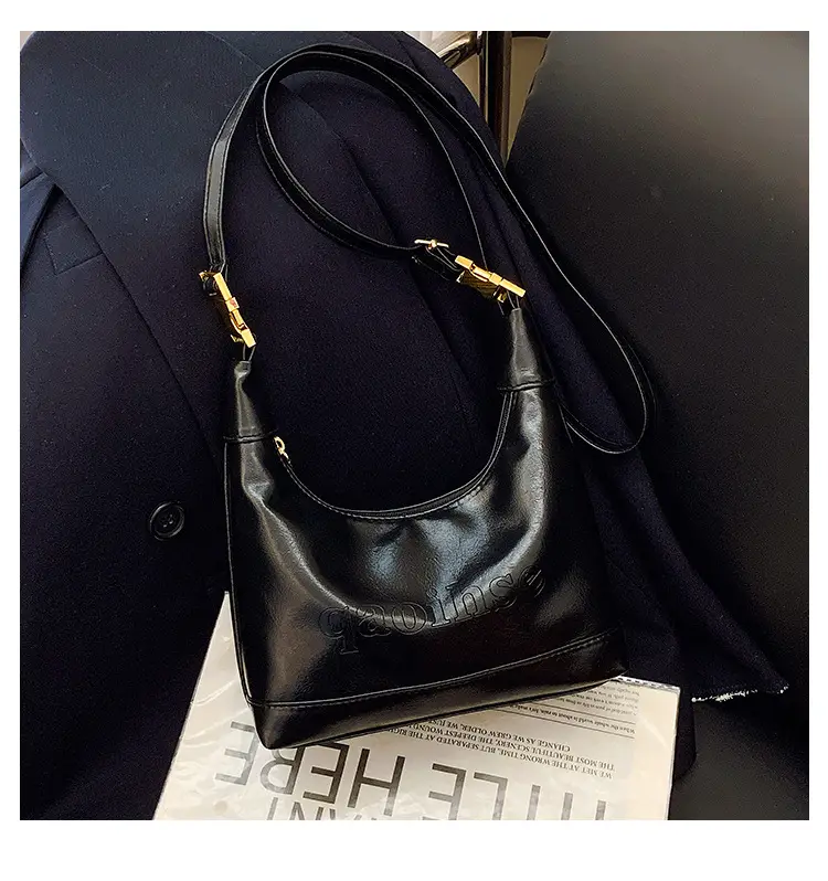 Women's Red Leather Shoulder Bag 2026 Fashion — feature 38