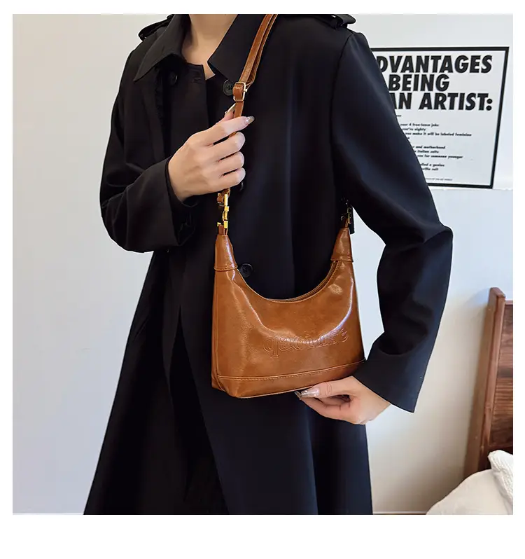 Women's Red Leather Shoulder Bag 2026 Fashion — feature 9