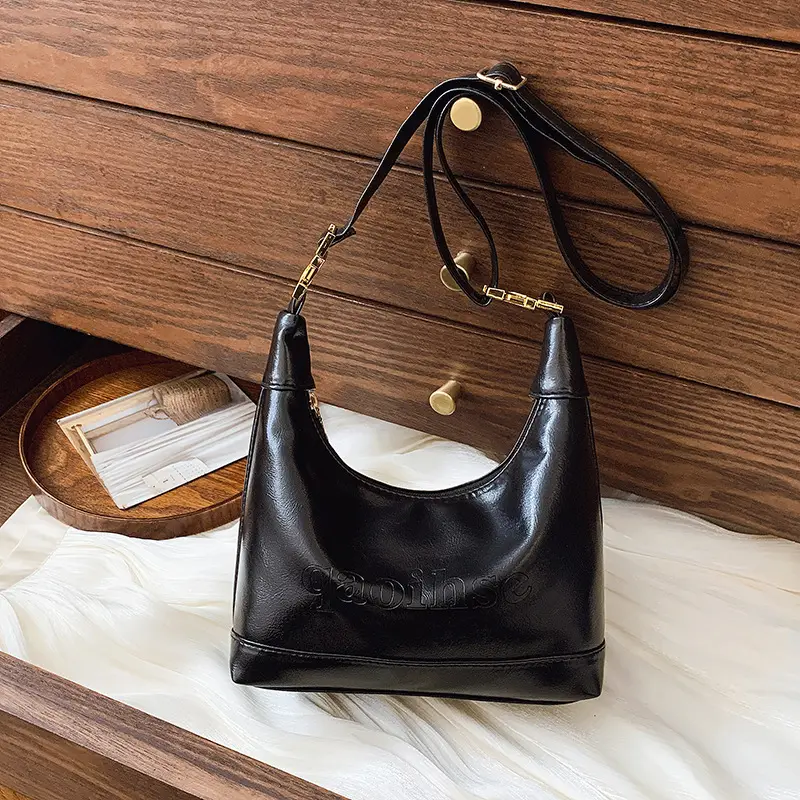 Women's Red Leather Shoulder Bag 2026 Fashion - Image 4