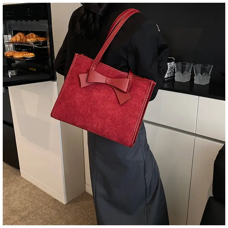 Red Bridal Wedding Bag for Women 2025 — feature 8