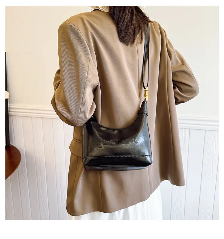 2025 Winter Black French Style Shoulder Bag — feature 16