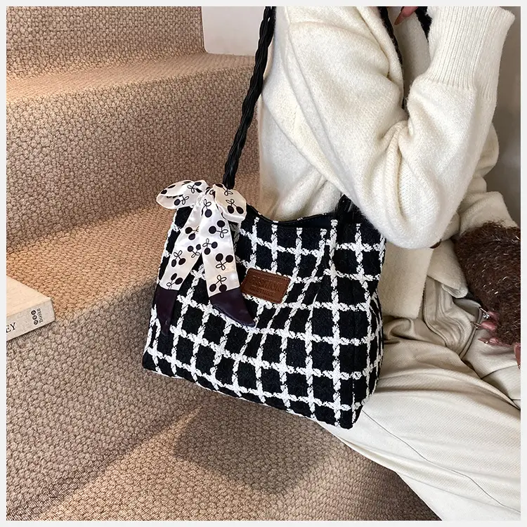 2025 Woolen Plaid Shoulder Bag for Women — feature 11