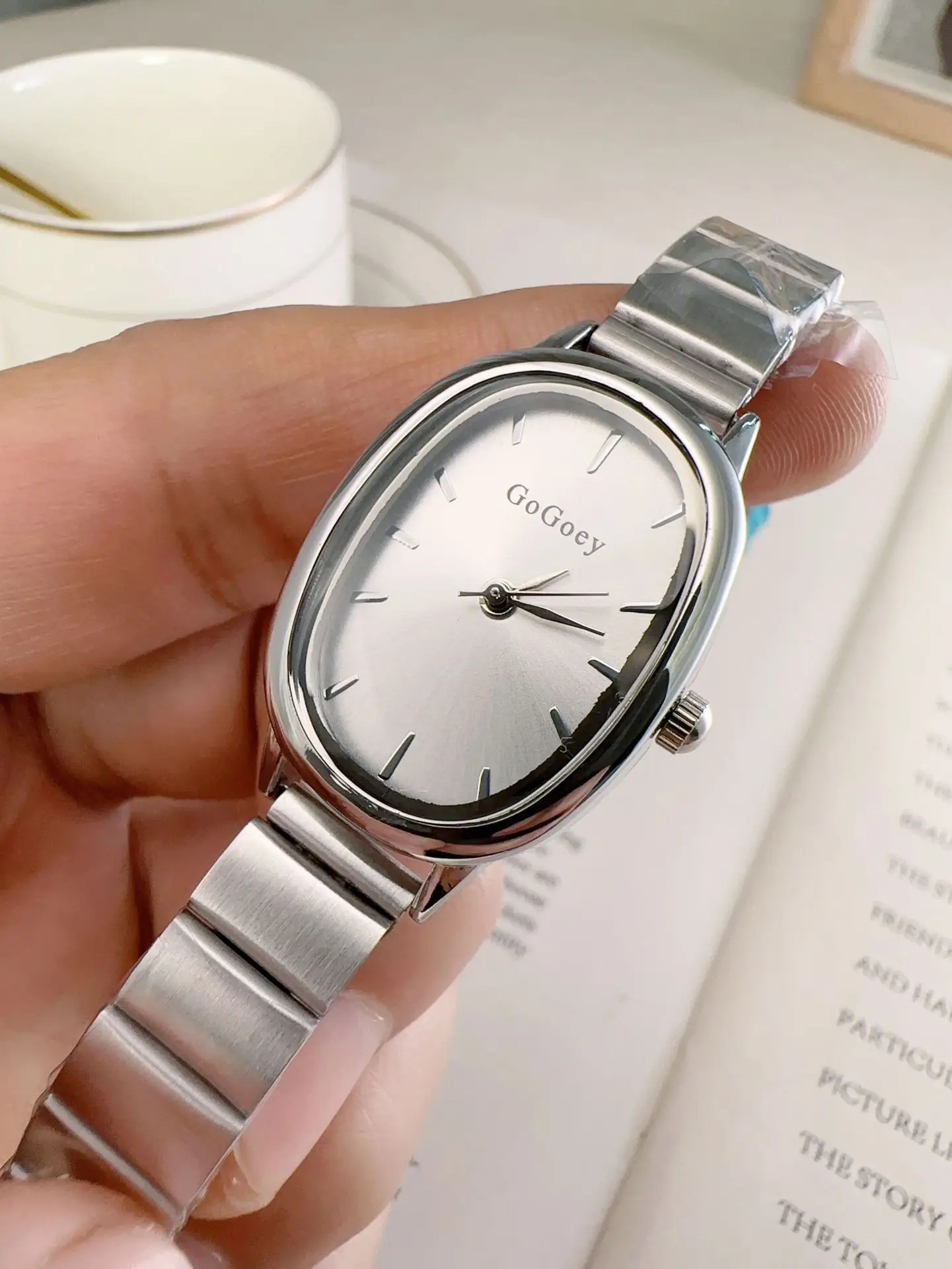 Gold Bamboo Ladies Watch with Black Dial - Image 4