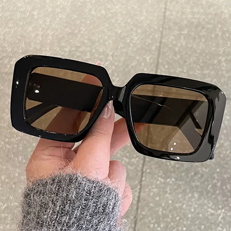 Square Sunglasses Black White Gray Large Frame Women — feature 5