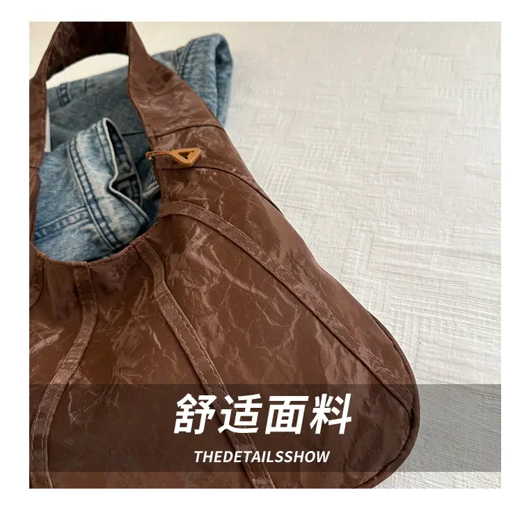 Brown Pleated Shoulder Bag for Women Commute — feature 5