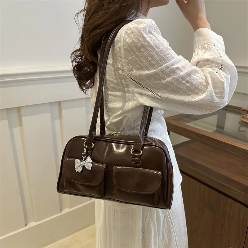 Green Leather Shoulder Bag with Butterfly Charm - Image 7
