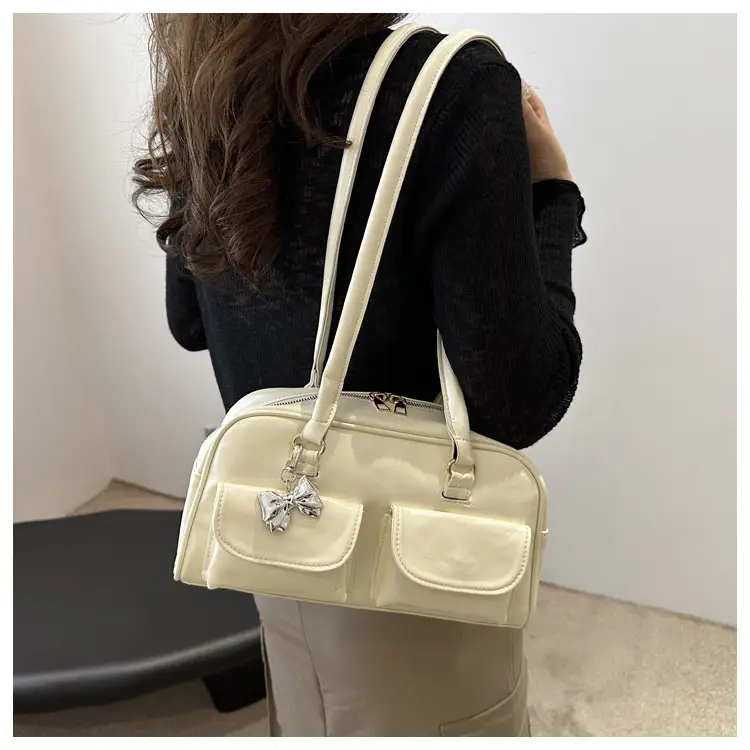 Green Leather Shoulder Bag with Butterfly Charm — feature 15