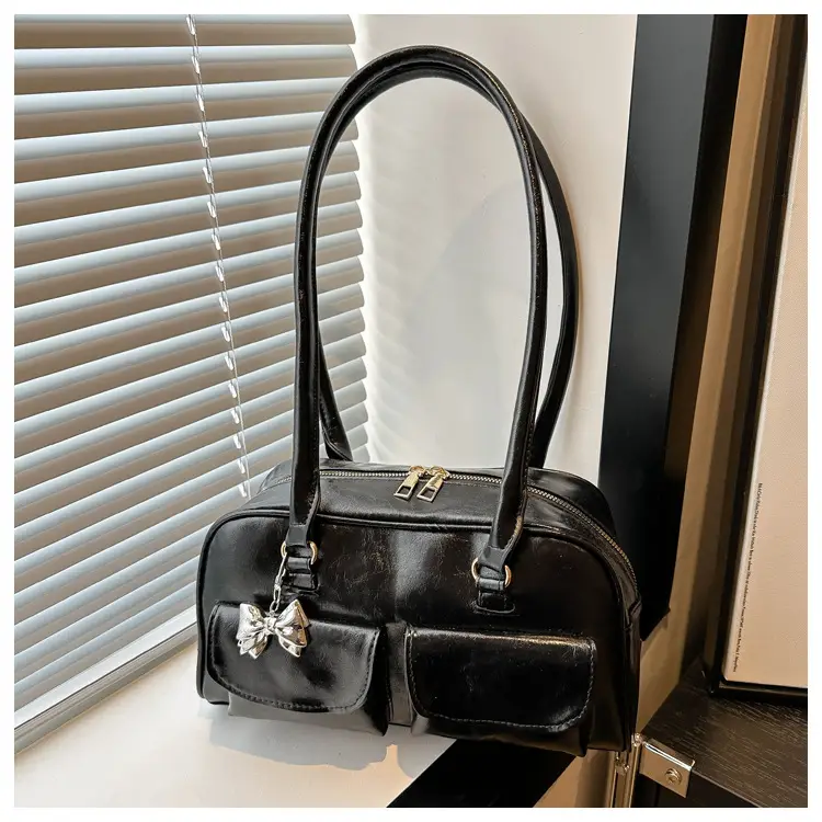 Green Leather Shoulder Bag with Butterfly Charm — feature 17