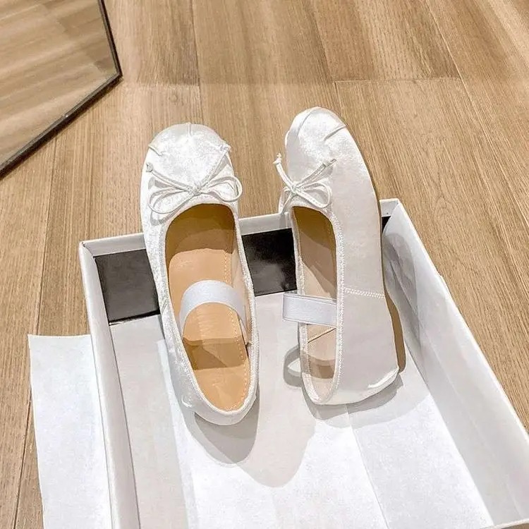 Korean Style Small Height-raising Women's Shoes 5cm2025 Lightweight Satin Bow New Mary Ballet Shoes - Image 4