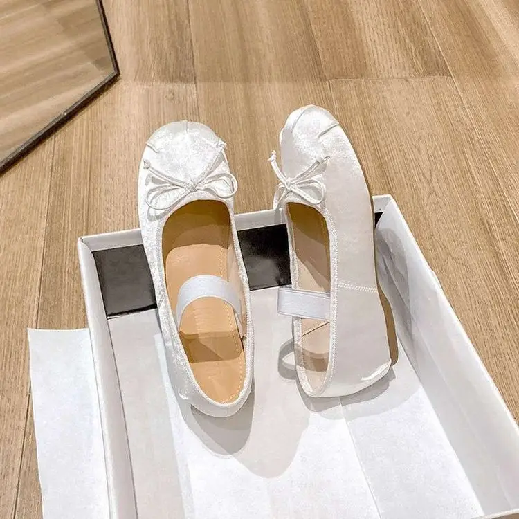 Korean Style Small Height-raising Women's Shoes 5cm2025 Lightweight Satin Bow New Mary Ballet Shoes - Image 2