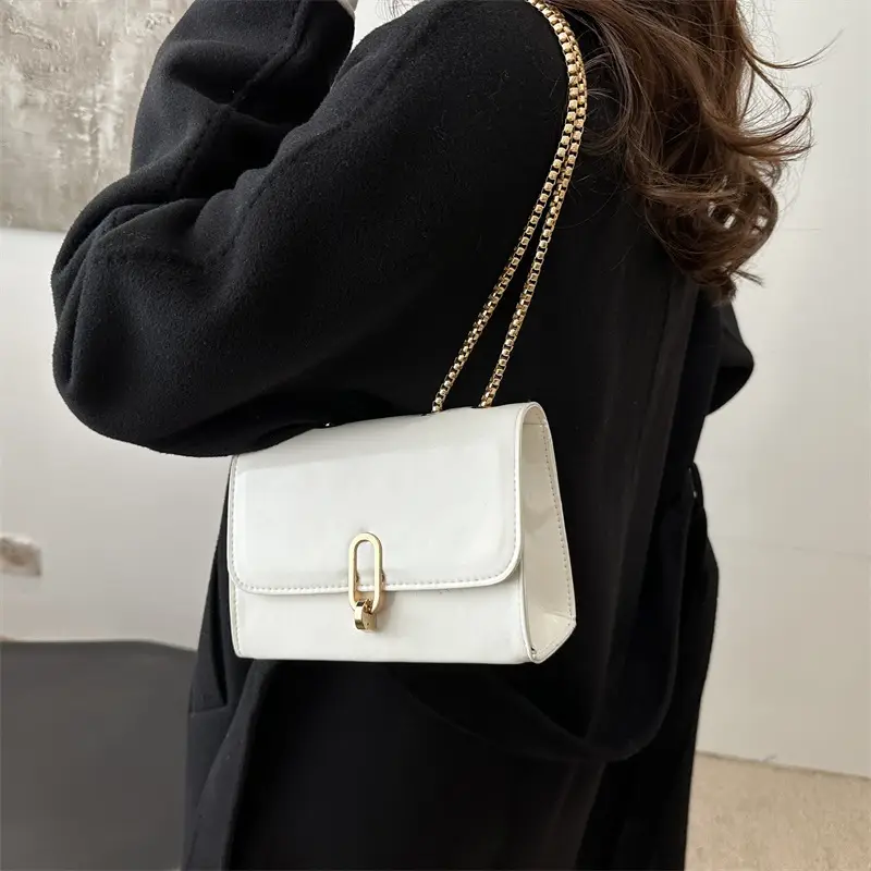 Red French Style Shoulder Bag with Gold Chain - Image 5