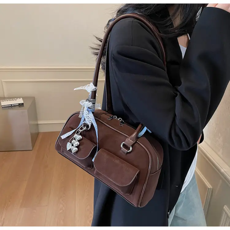 Women's Pink Retro Shoulder Bag with Crystal Tassel — feature 13
