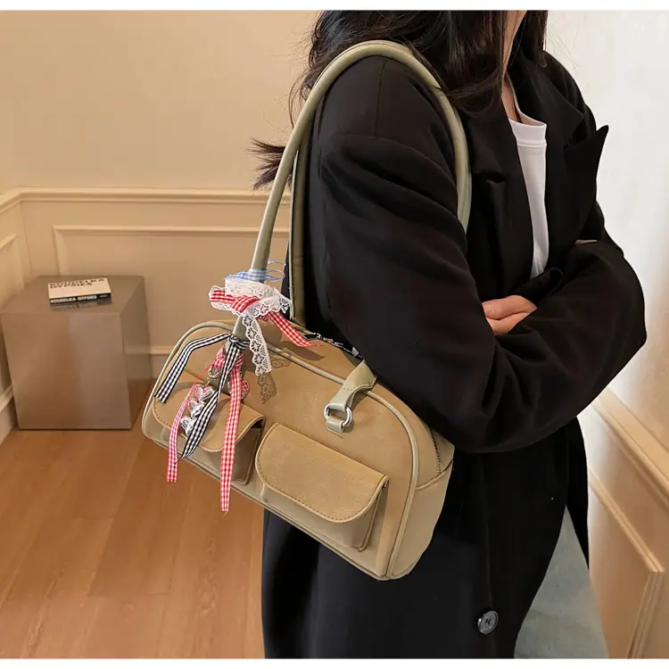 Women's Pink Retro Shoulder Bag with Crystal Tassel — feature 9