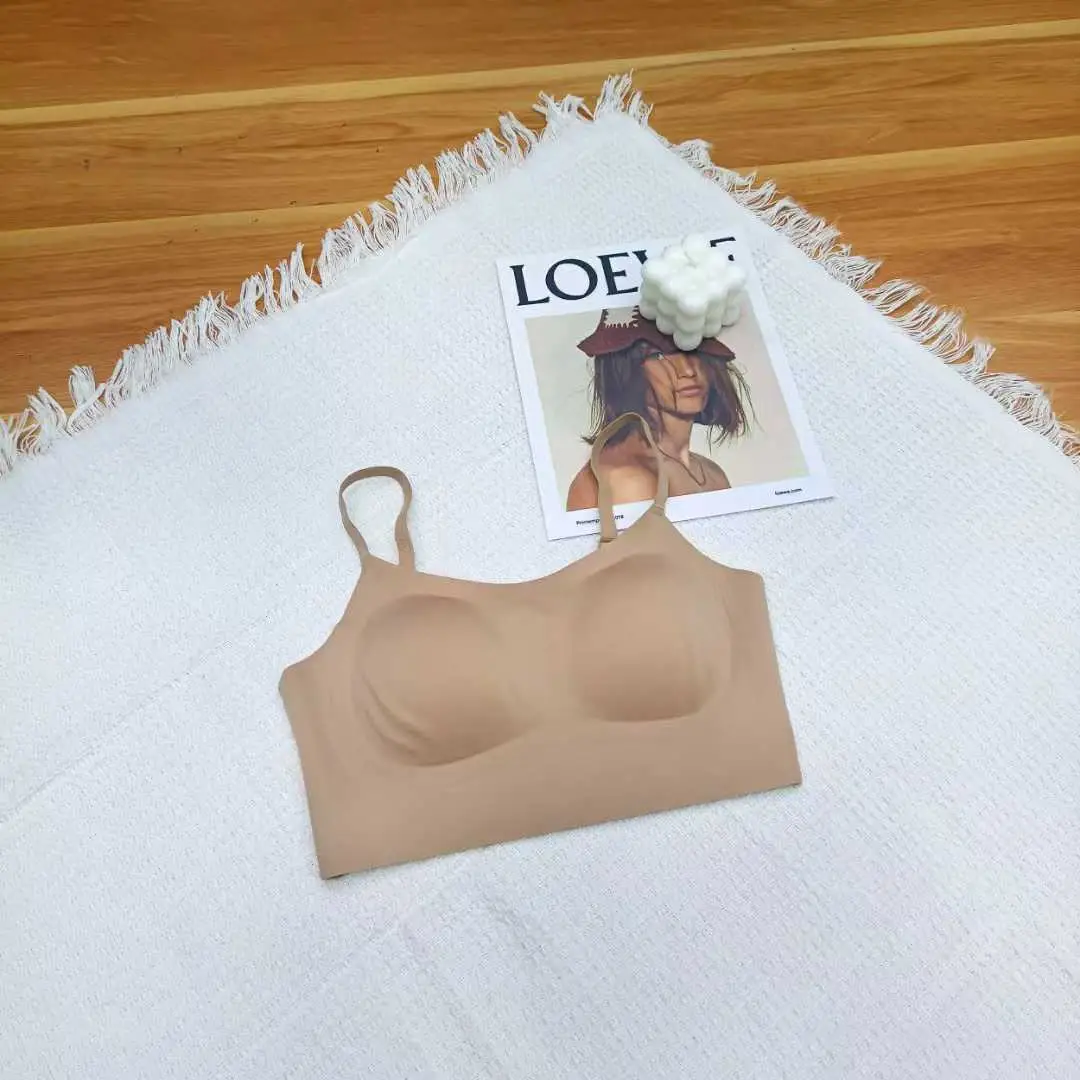 Naked Seamless Underwear Women Small Chest Gathered Up Warm 7A Antibacterial Vest