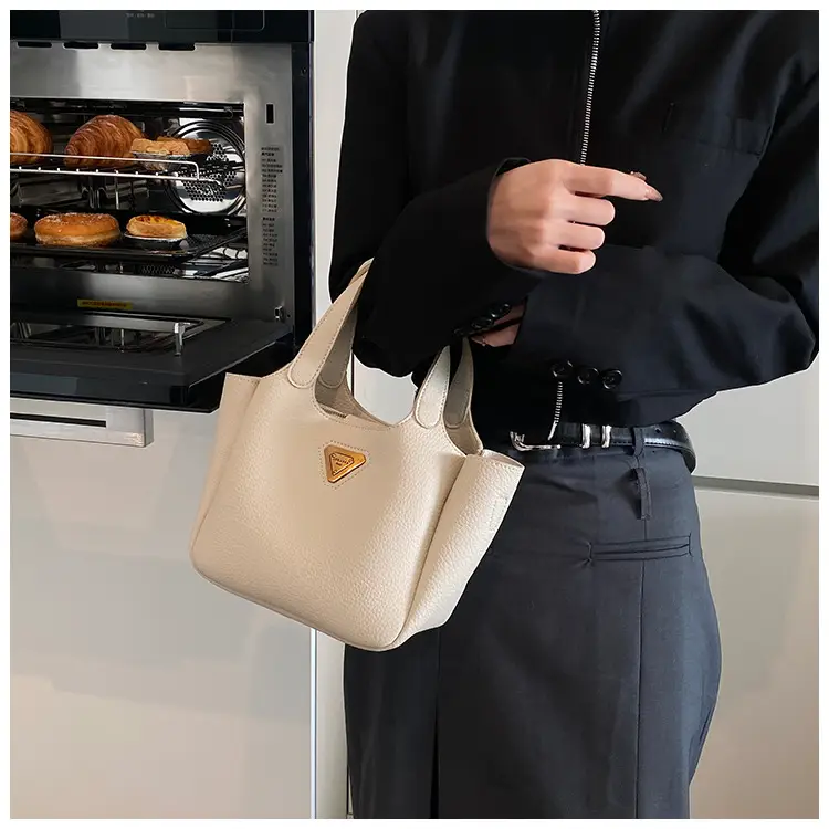 Korean Style Soft Leather Crossbody Bag Brown 2026 — feature 18