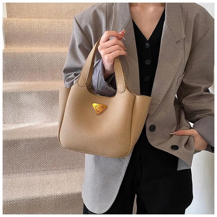 Korean Style Soft Leather Crossbody Bag Brown 2026 — feature 8