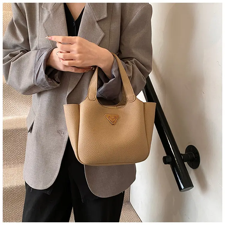 Korean Style Soft Leather Crossbody Bag Brown 2026 — feature 9