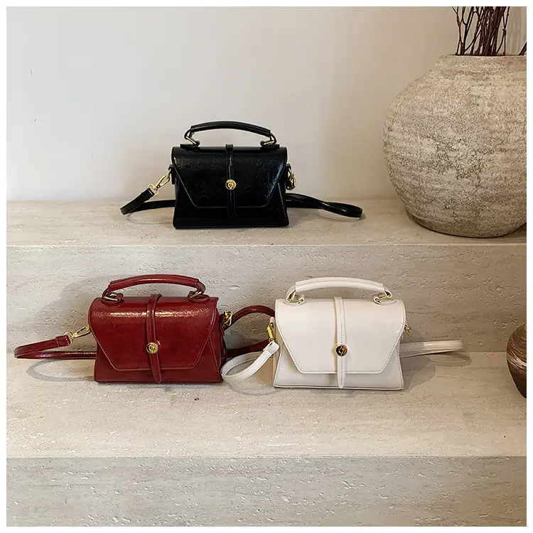 White Korean Style Shoulder Bag for Women 2025 — feature 1