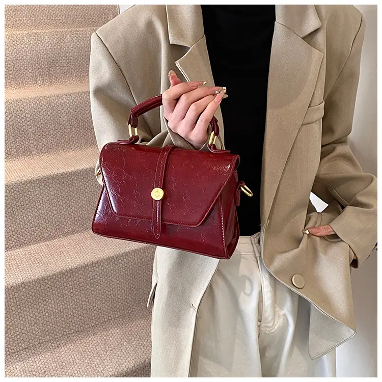 White Korean Style Shoulder Bag for Women 2025 — feature 15