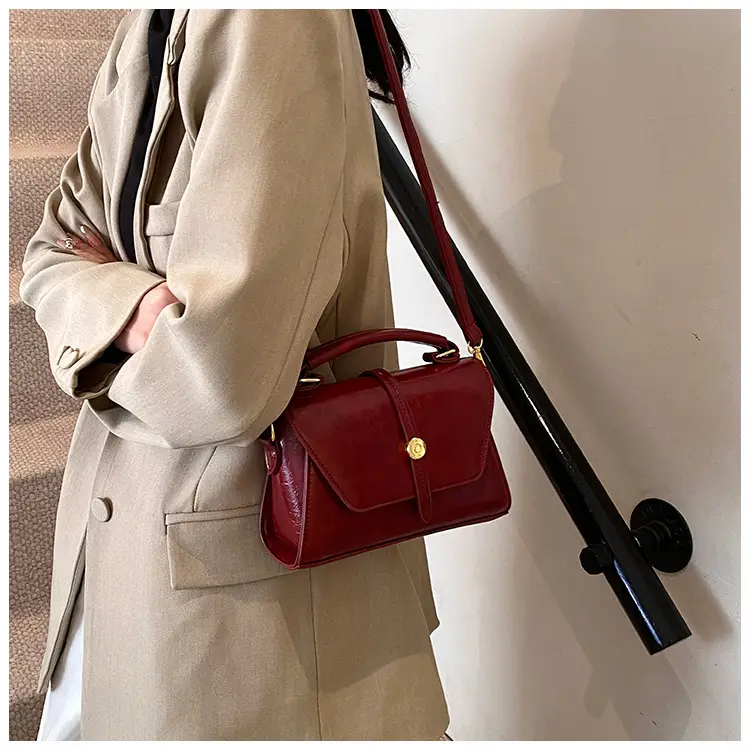 White Korean Style Shoulder Bag for Women 2025 — feature 17