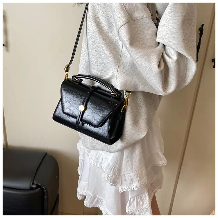 White Korean Style Shoulder Bag for Women 2025 — feature 22