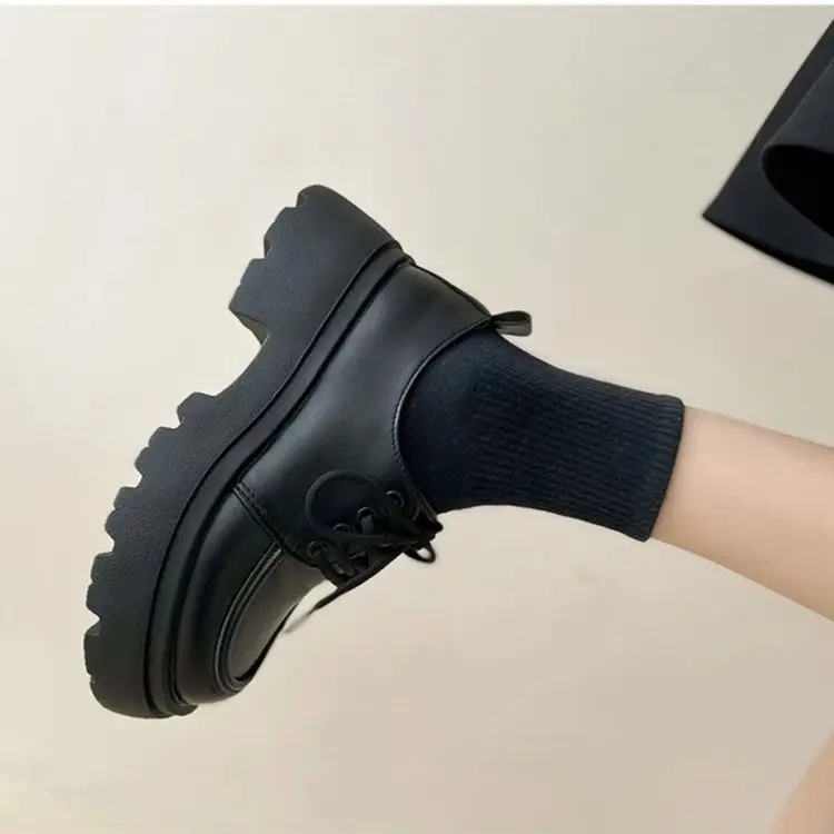 Black Thick-Soled Leather Women's Loafers 2025 — feature 6