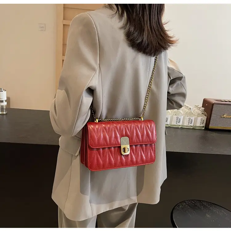Korean Style Quilted Shoulder Bag Brown 2026 — feature 18