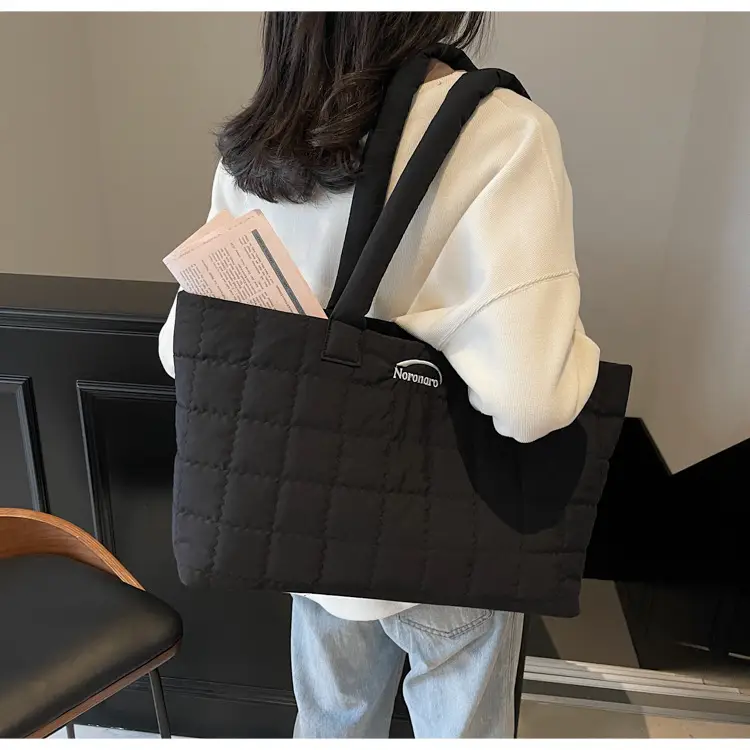 Black Rhombic Crossbody Bag Women Large Capacity 2025 — feature 11